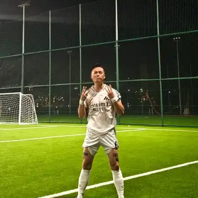 吴伟